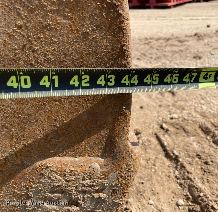 image for item IR9862 2014 Komatsu PC360LC-10  excavator