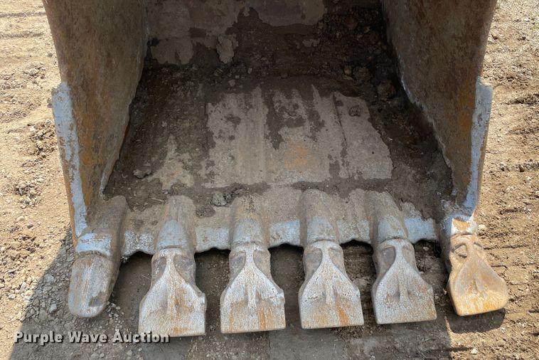 image for item IR9862 2014 Komatsu PC360LC-10  excavator