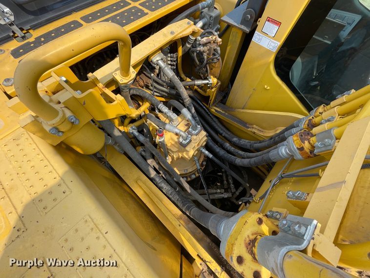 image for item IR9862 2014 Komatsu PC360LC-10  excavator