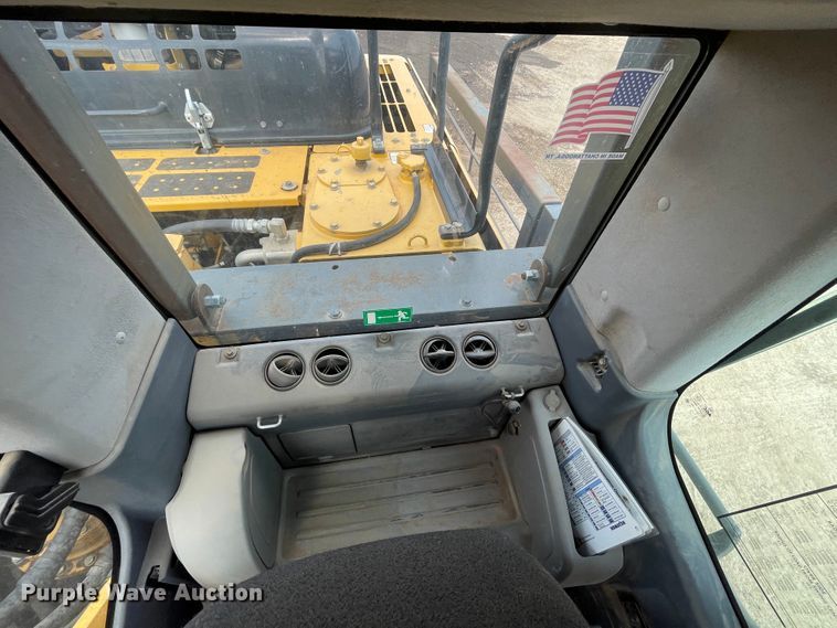 image for item IR9862 2014 Komatsu PC360LC-10  excavator