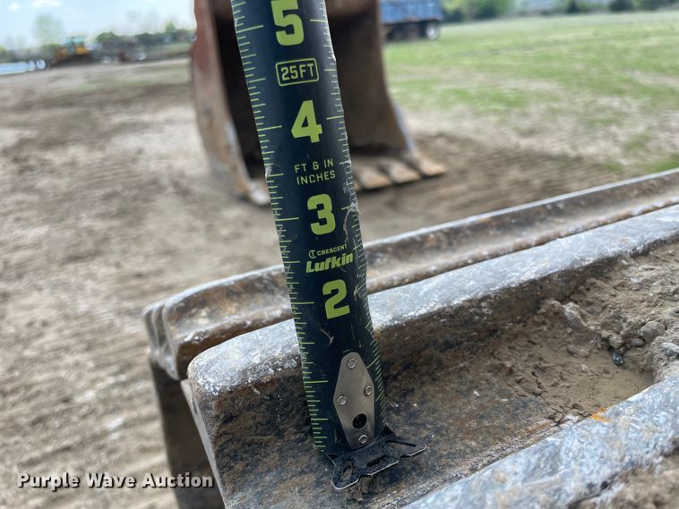 image for item IR9862 2014 Komatsu PC360LC-10  excavator