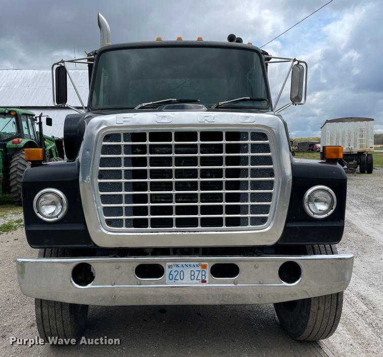 image for item IR9866 1982 Ford L9000  dump truck