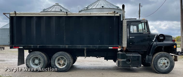 image for item IR9866 1982 Ford L9000  dump truck