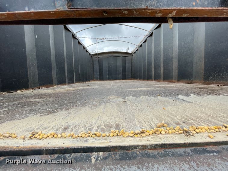 image for item IR9866 1982 Ford L9000  dump truck