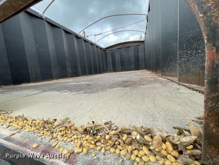 image for item IR9866 1982 Ford L9000  dump truck