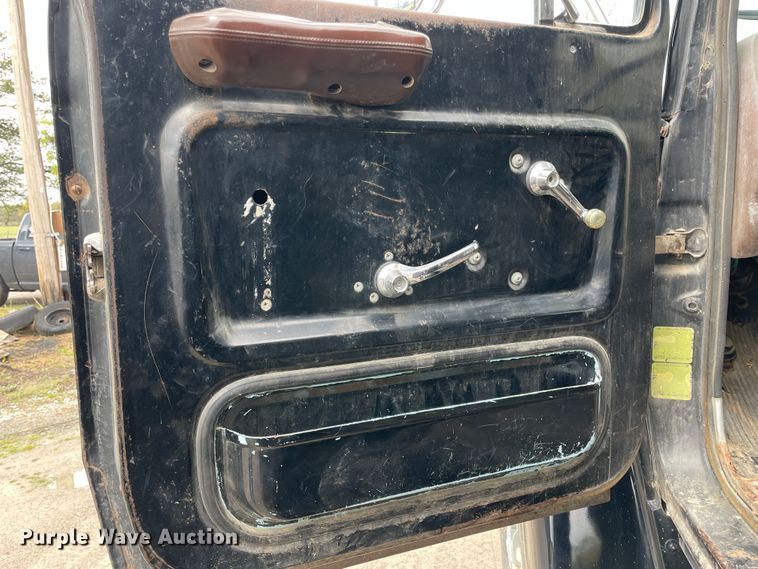 image for item IR9866 1982 Ford L9000  dump truck