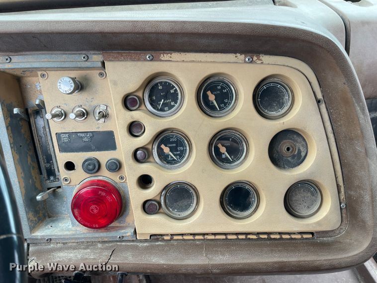 image for item IR9866 1982 Ford L9000  dump truck