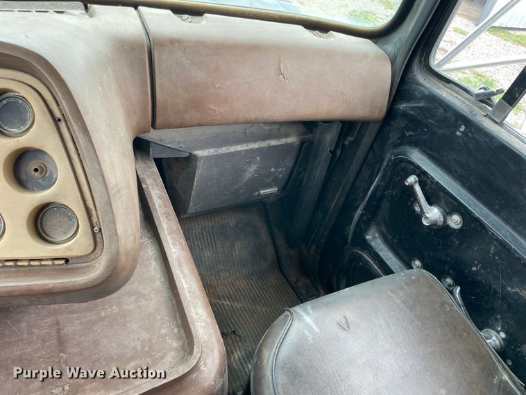 image for item IR9866 1982 Ford L9000  dump truck