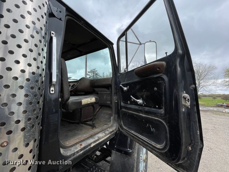 image for item IR9866 1982 Ford L9000  dump truck
