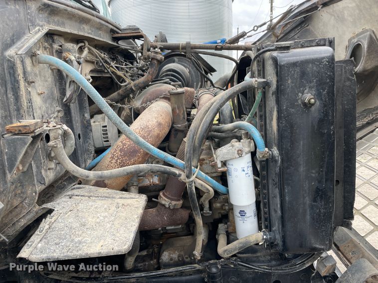 image for item IR9866 1982 Ford L9000  dump truck