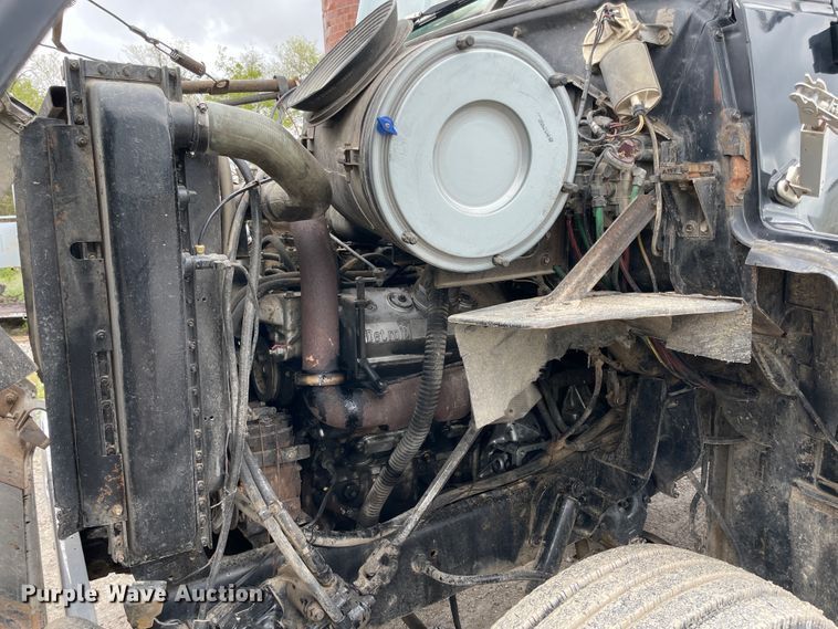 image for item IR9866 1982 Ford L9000  dump truck