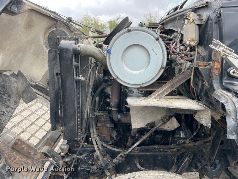 image for item IR9866 1982 Ford L9000  dump truck