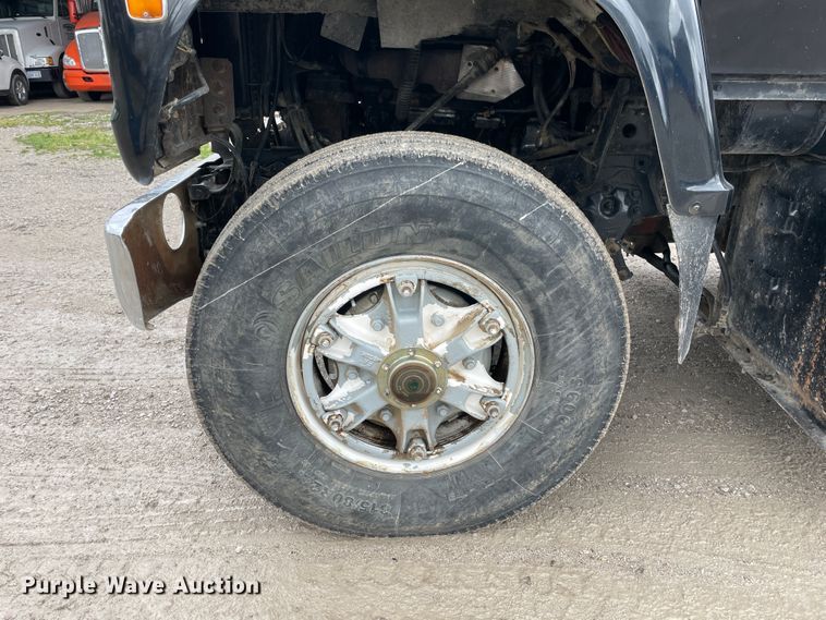 image for item IR9866 1982 Ford L9000  dump truck