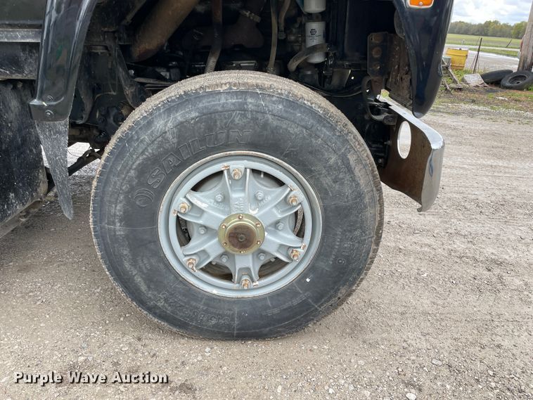 image for item IR9866 1982 Ford L9000  dump truck