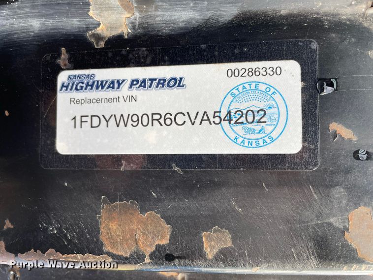 image for item IR9866 1982 Ford L9000  dump truck