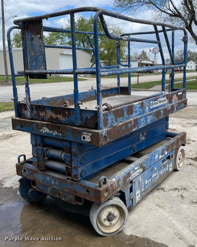 image for item IR9870 Up Right 26N  scissor lift