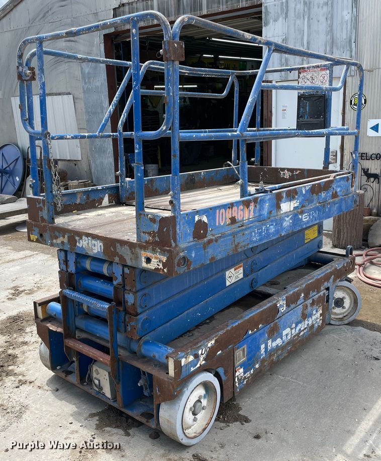 image for item IR9870 Up Right 26N  scissor lift