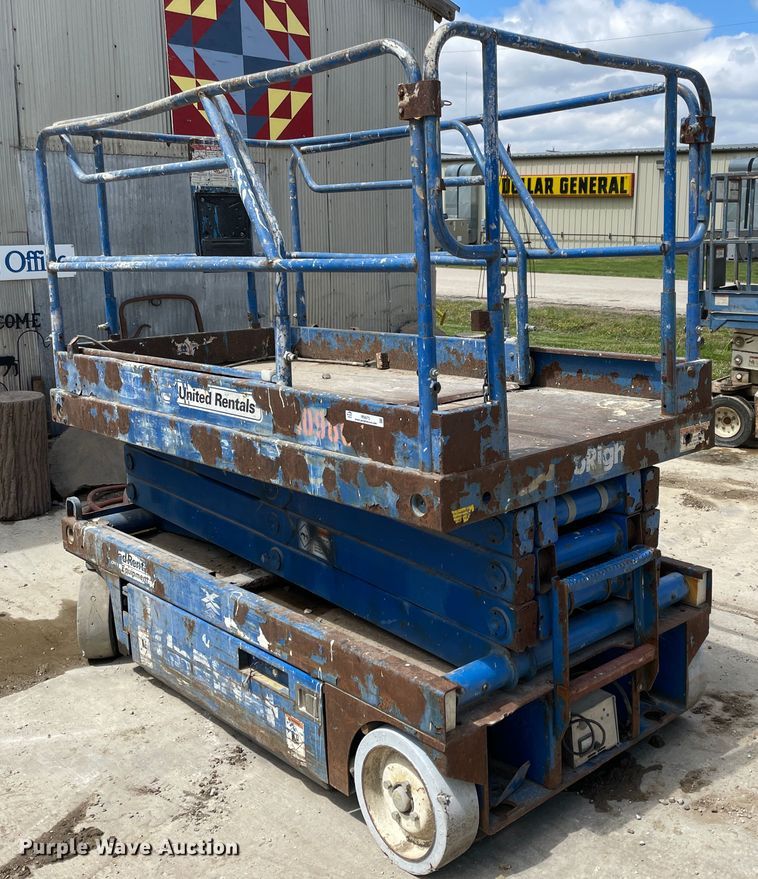 image for item IR9870 Up Right 26N  scissor lift