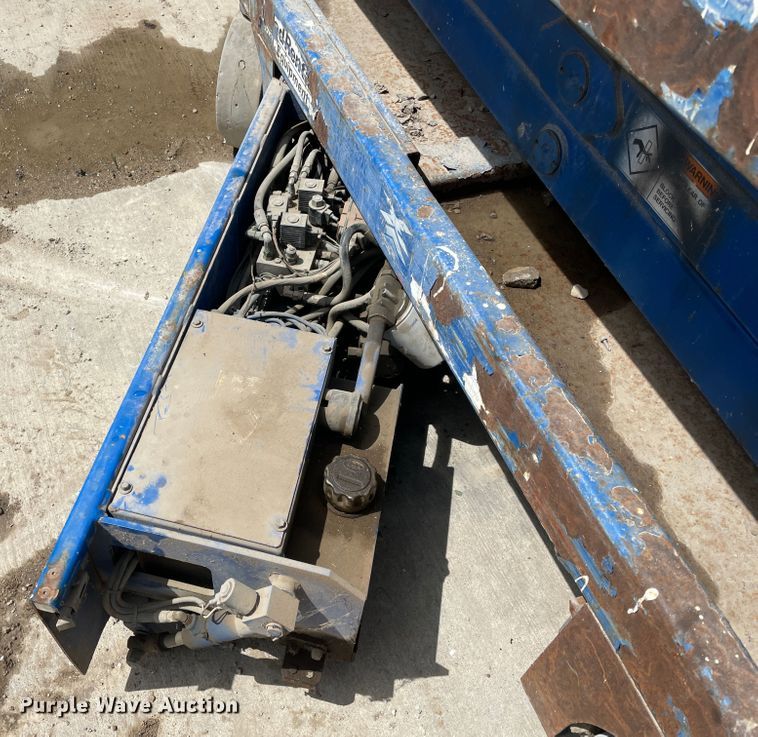 image for item IR9870 Up Right 26N  scissor lift