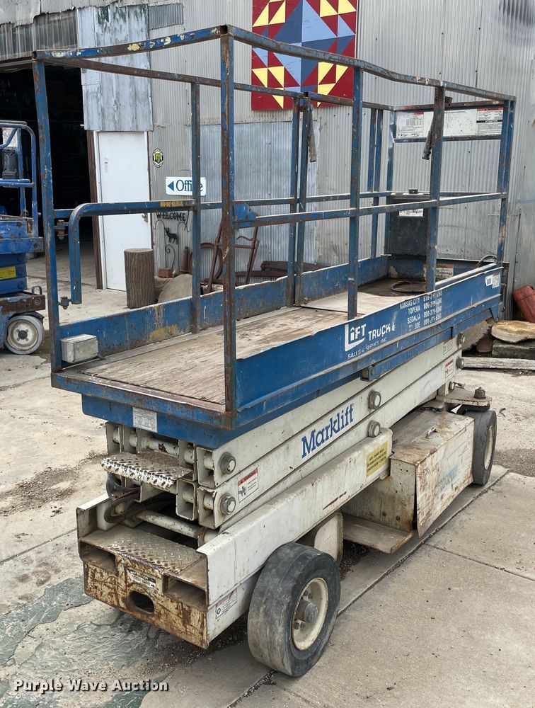 image for item IR9871 Mark Lift CH20NEP  scissor lift