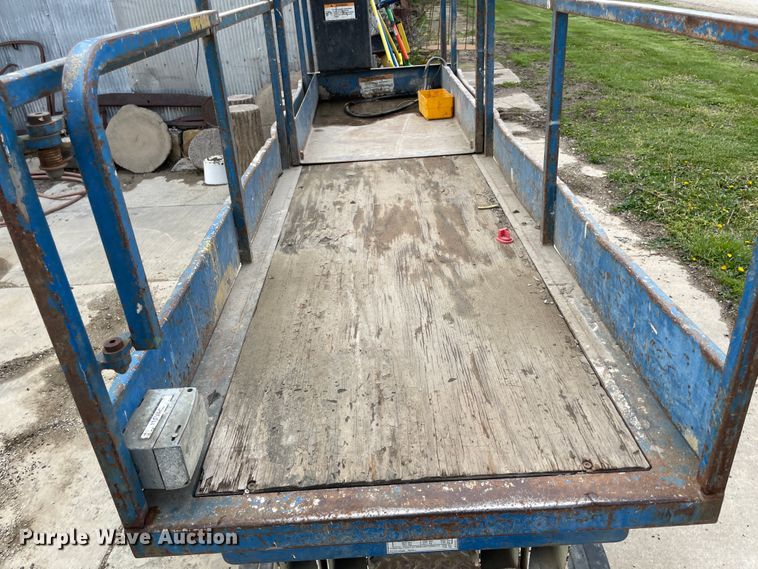 image for item IR9871 Mark Lift CH20NEP  scissor lift