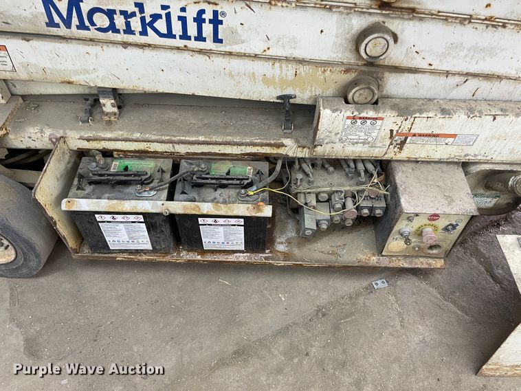 image for item IR9872 1994 Clarklift CH26NEP  scissor lift