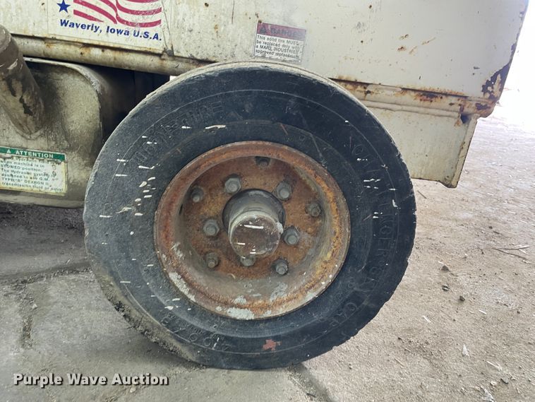 image for item IR9872 1994 Clarklift CH26NEP  scissor lift