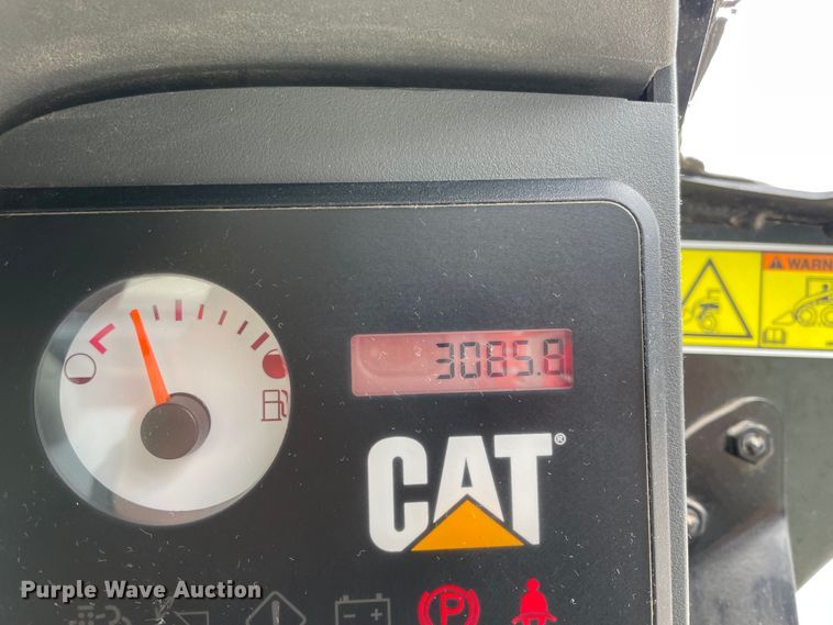 image for item IR9901 2012 Caterpillar 299D  skid steer loader