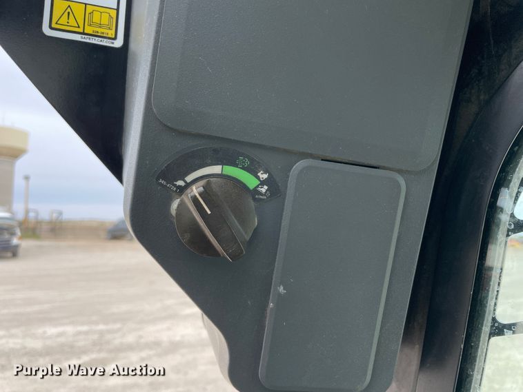 image for item IR9901 2012 Caterpillar 299D  skid steer loader