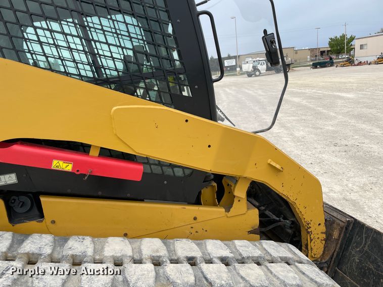 image for item IR9901 2012 Caterpillar 299D  skid steer loader