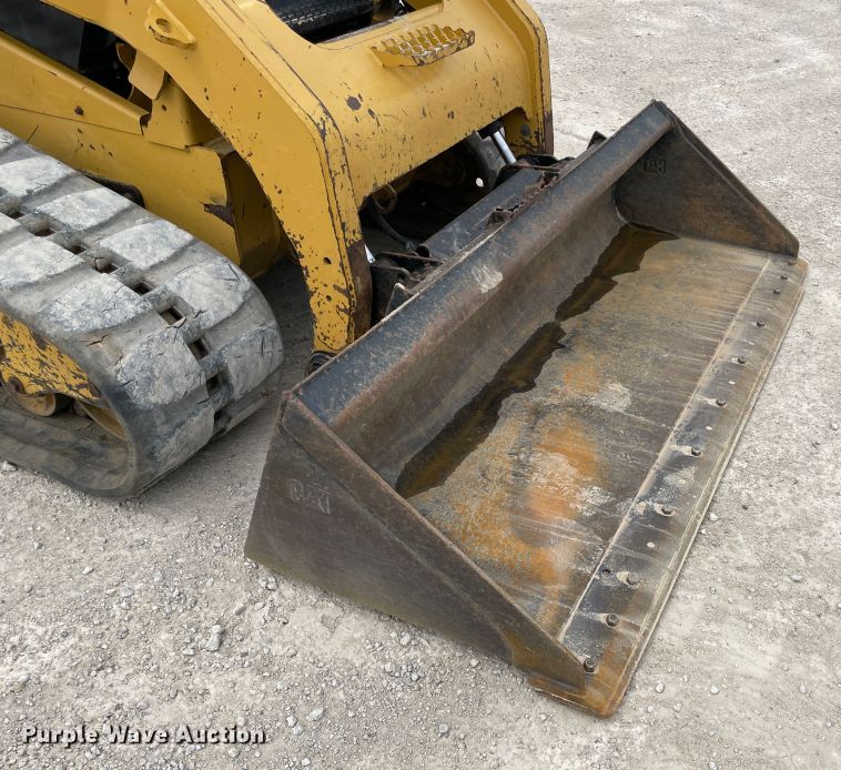 image for item IR9901 2012 Caterpillar 299D  skid steer loader