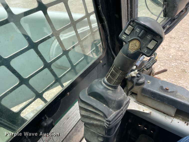 image for item IR9931 Bobcat T300  tracked skid steer loader