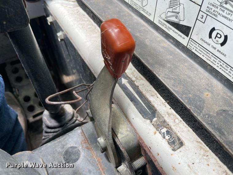 image for item IR9931 Bobcat T300  tracked skid steer loader