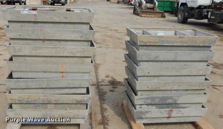 image for item IS9998 (13) 8" window forms