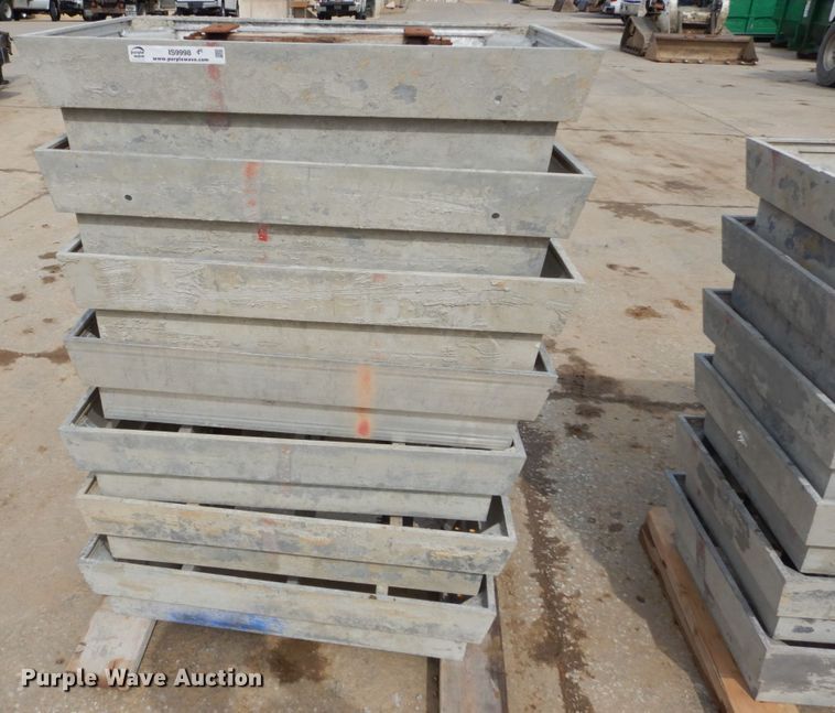 image for item IS9998 (13) 8" window forms