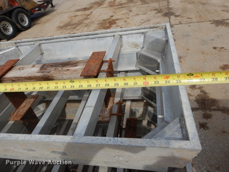 image for item IS9998 (13) 8" window forms