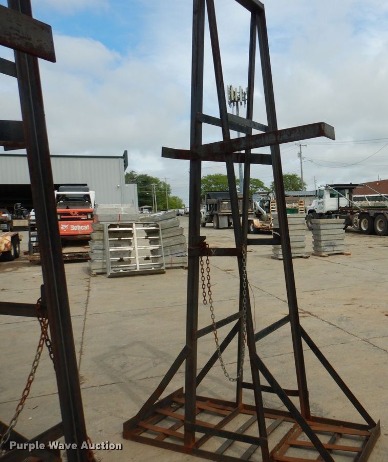 image for item IT9005 (9) concrete form stands