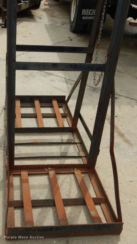 image for item IT9005 (9) concrete form stands