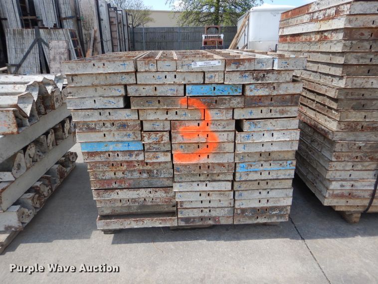 image for item IT9006 (7) pallets of 4' concrete forms