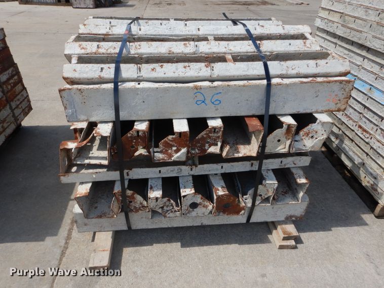image for item IT9006 (7) pallets of 4' concrete forms