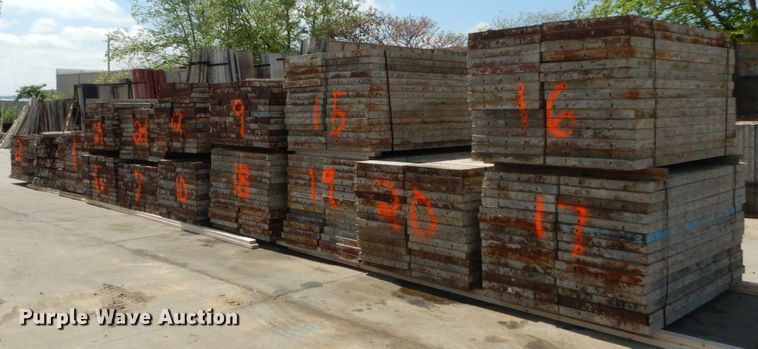 image for item IT9007 6' concrete forms