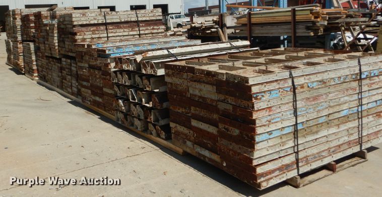 image for item IT9007 6' concrete forms