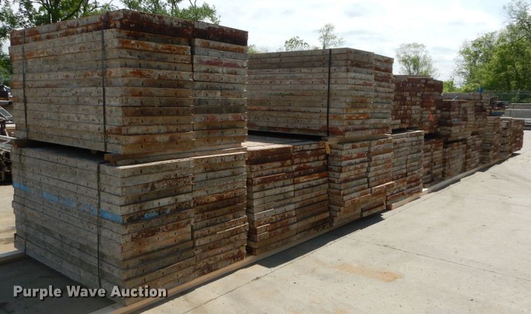 image for item IT9007 6' concrete forms