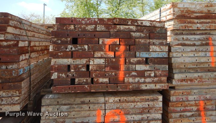 image for item IT9007 6' concrete forms