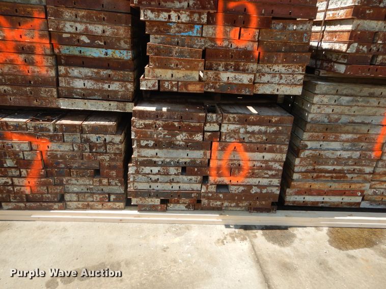 image for item IT9007 6' concrete forms