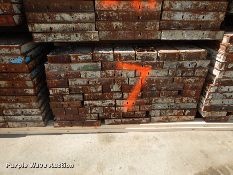 image for item IT9007 6' concrete forms