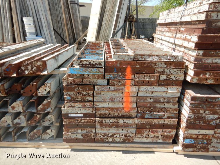 image for item IT9007 6' concrete forms