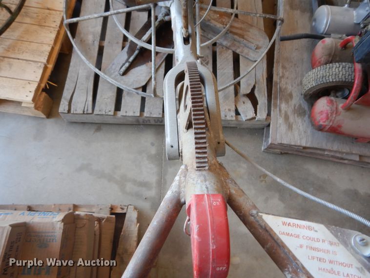 image for item IT9009 Power trowel