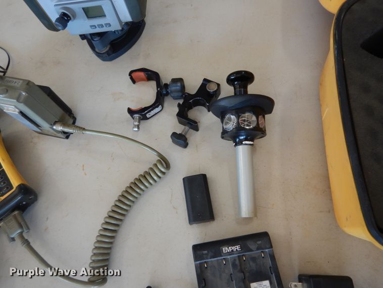image for item IT9010 Trimble surveying equipment