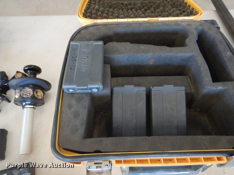 image for item IT9010 Trimble surveying equipment